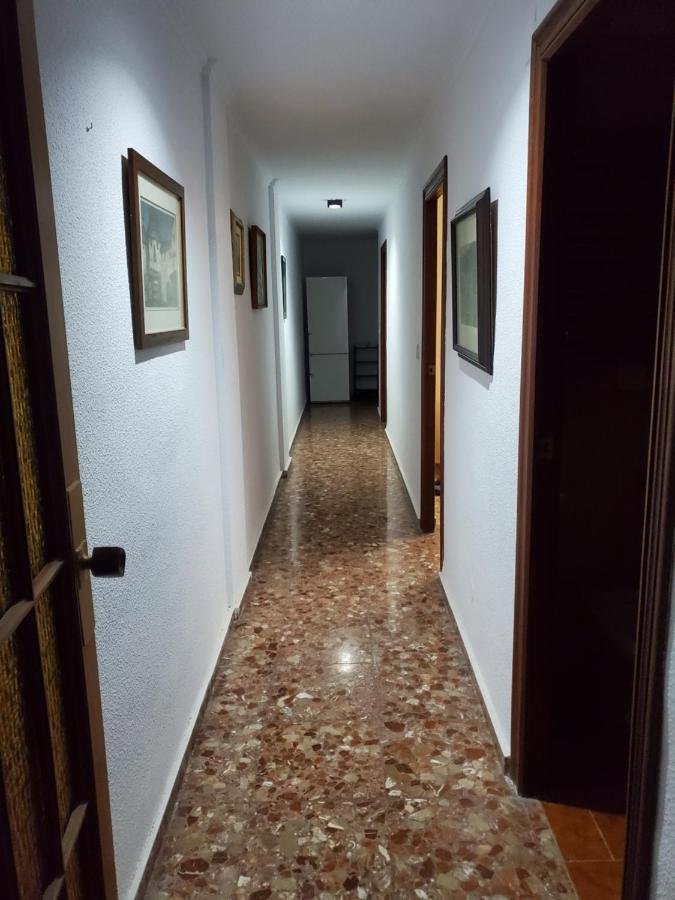 Classic Bedroom In The Center Of Alicante Bagian luar foto