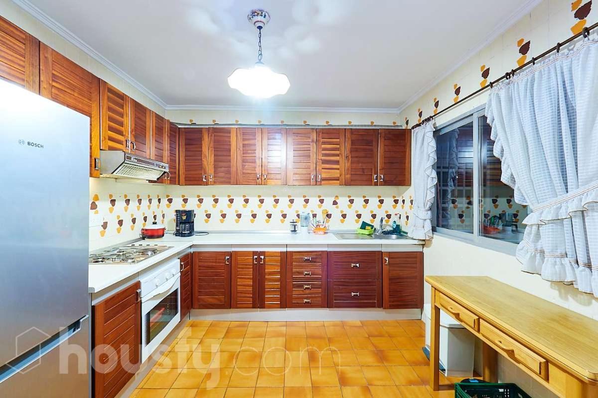 Classic Bedroom In The Center Of Alicante Bagian luar foto